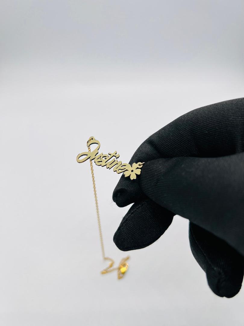 Name cut-out necklace 