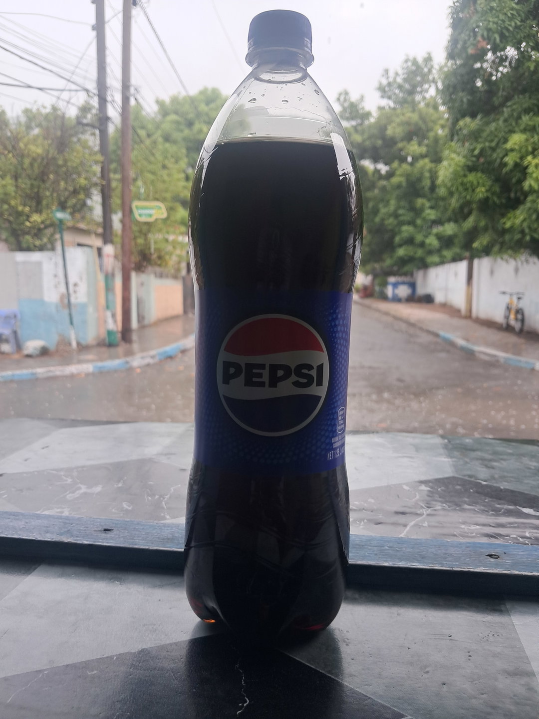 1.25 L pepsi