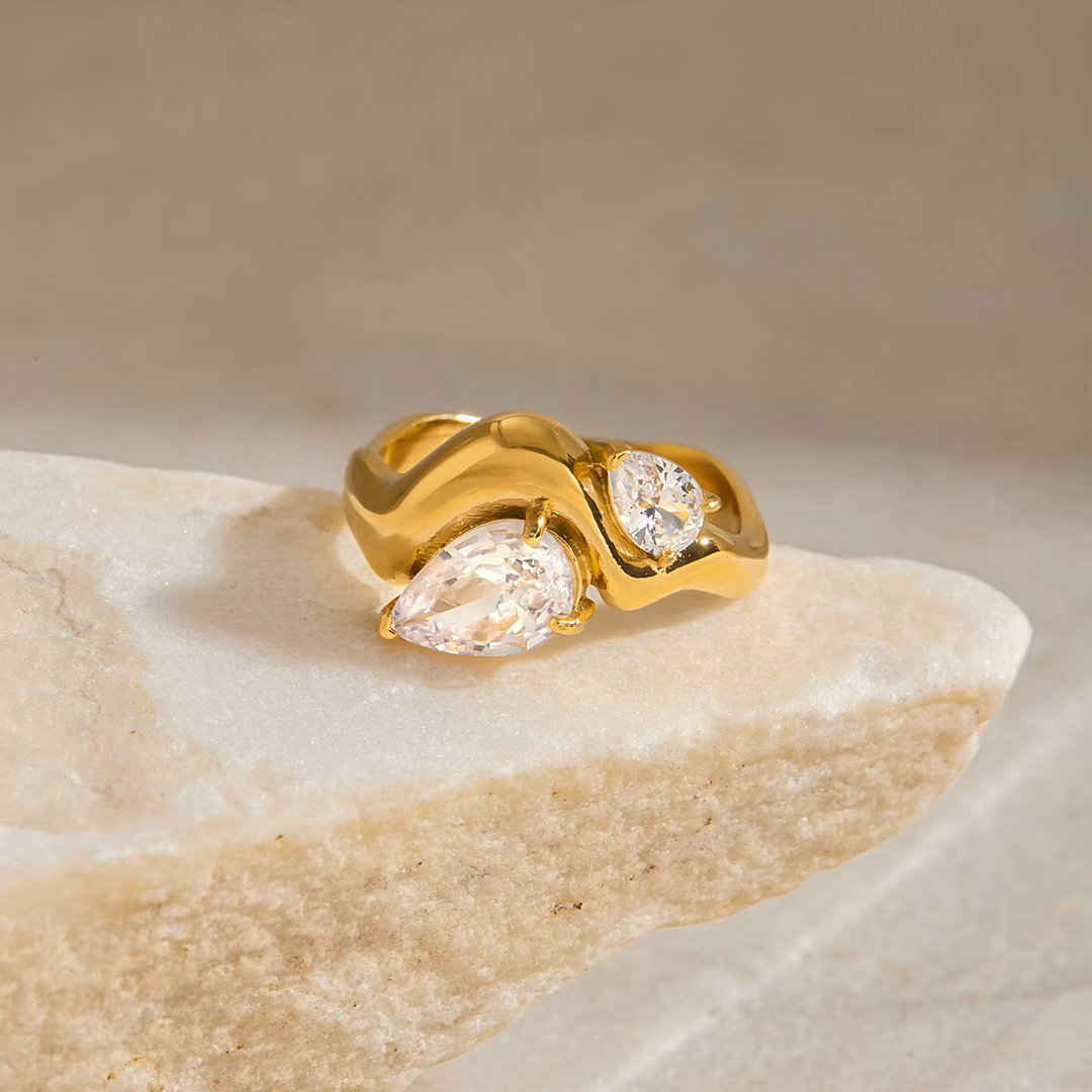 The Romantic Ring