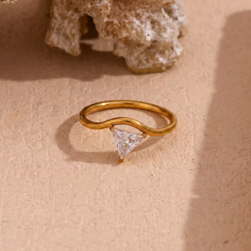 The Belle Ring in Triangle