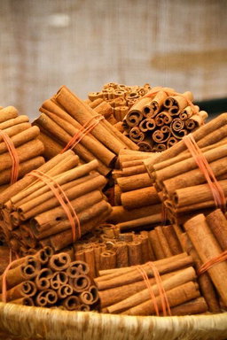 Cinnamon sticks 