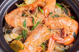 បង្គា​​​អប់​​​មី​​សួ​