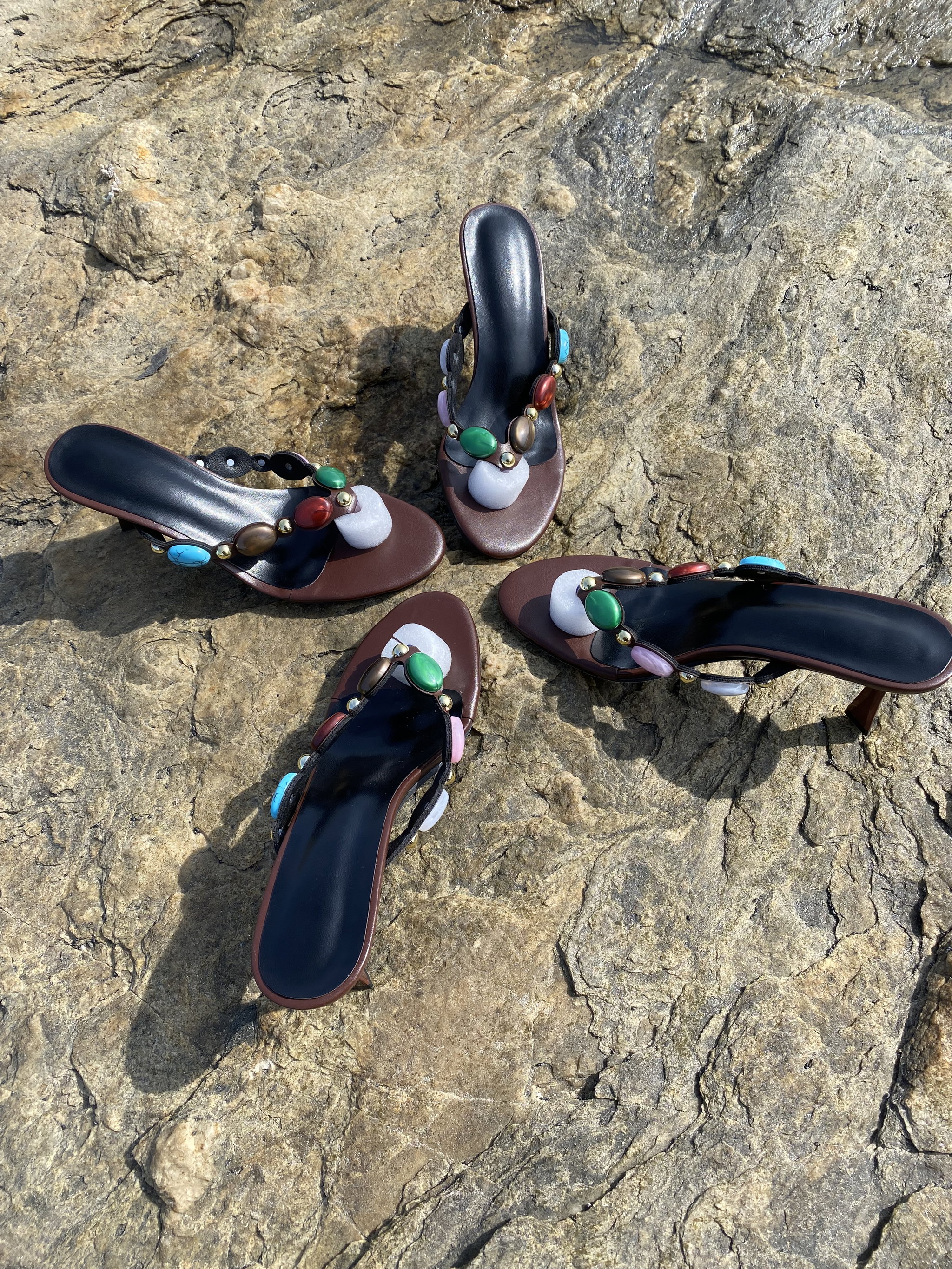 Brown Pearly Kitten Heel Thong Sandals [Size 40]_0
