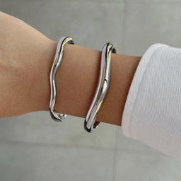 Sculpt Bangle