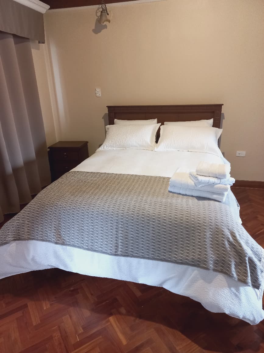 Habitación Familiar (3 camas) con 2 baños privados_3