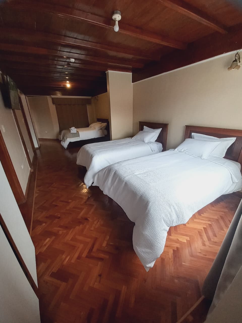 Habitación Familiar (3 camas) con 2 baños privados
