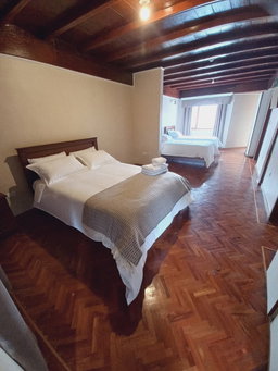Habitación Familiar (3 camas) con 2 baños privados