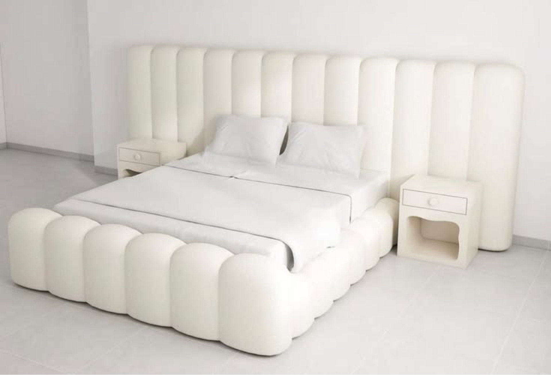 Headboard and base including the pedestals_0