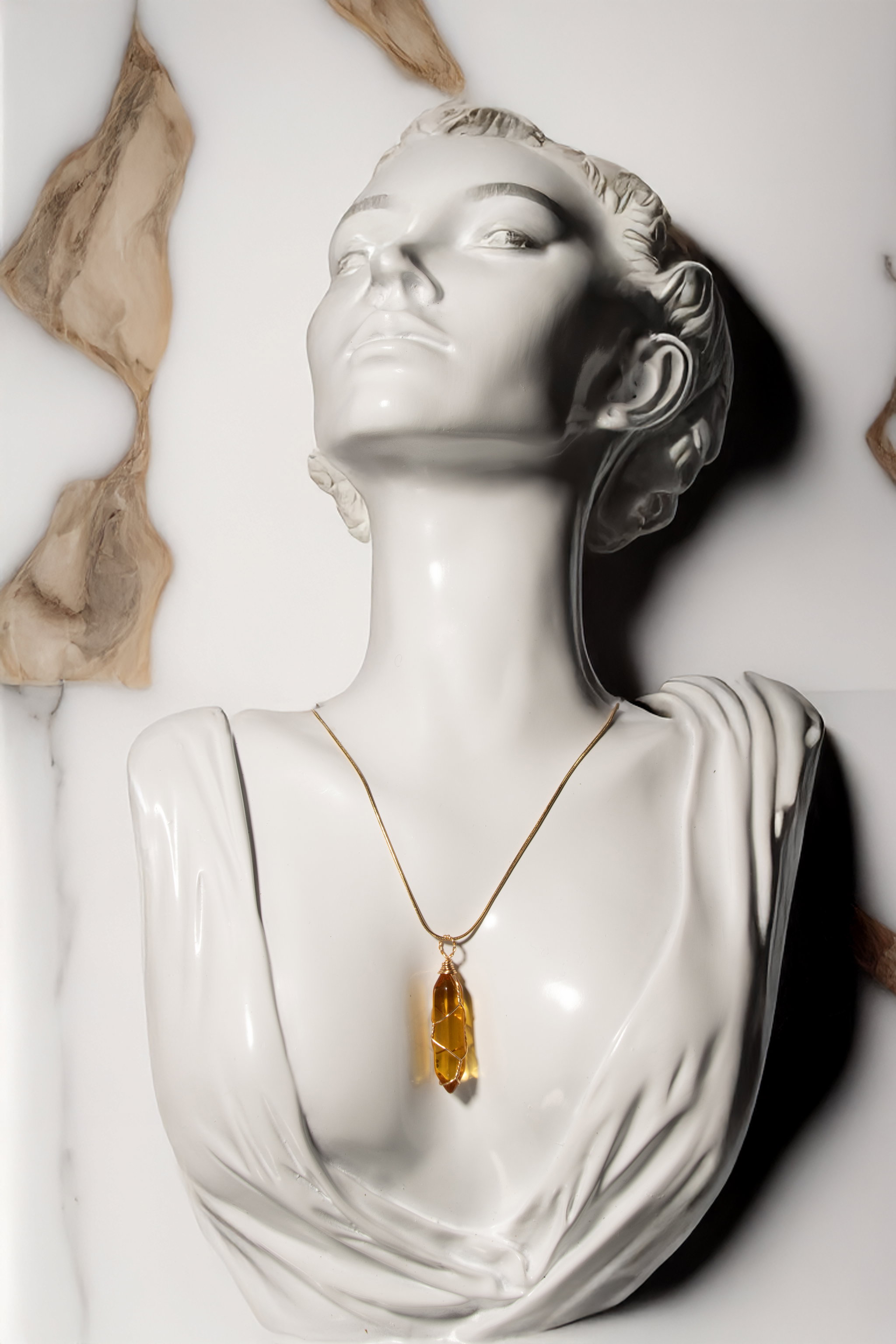 Yellow Crystal Gold Necklace_0
