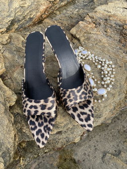 Stylish Slip On _Pointed Toe _Leopard Print Mule Heel [Size 43]