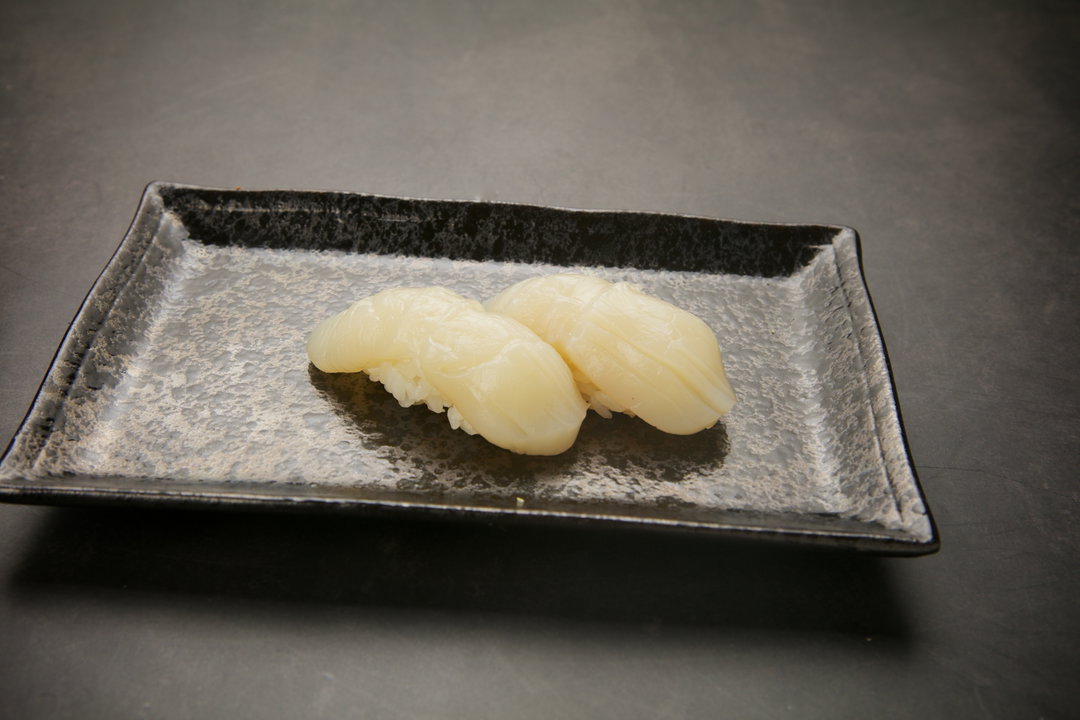 Hotate Sushi / Aburi (Scallop) 帆立