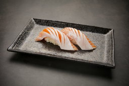 Kanpachi Belly Sushi / Aburi 勘八の腹身