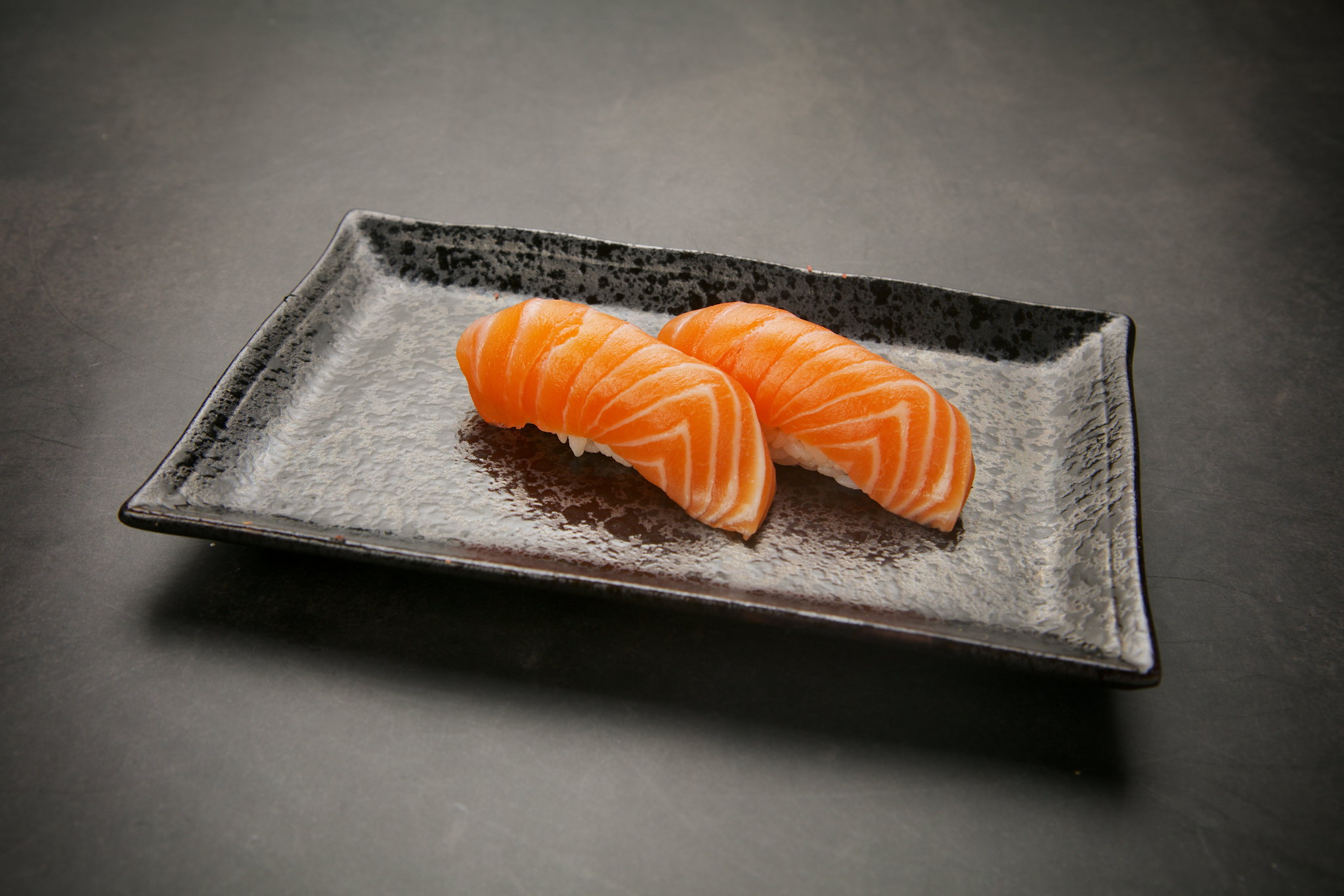 Salmon Belly Sushi / Aburi 鮭の腹身_0