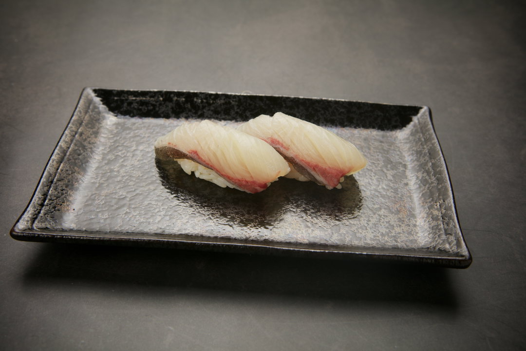 Hamachi Belly Sushi / Aburi 鰤の腹身