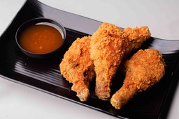 ភ្លៅ​មាន់​បំពង​ ក្រឡុក​អំបិល​ម្ទេស