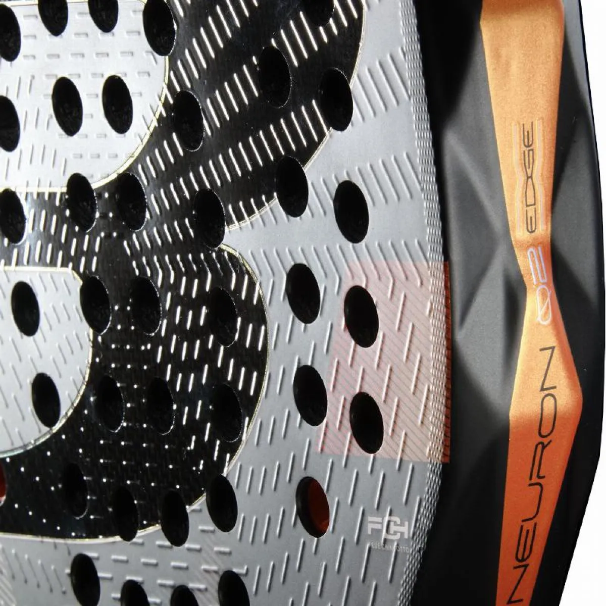 Pala Bullpadel Chingotto Neuron 02 Edge 2026_3