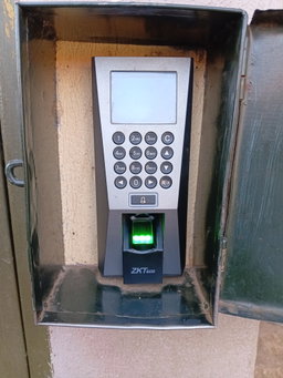 Time and attendance installation