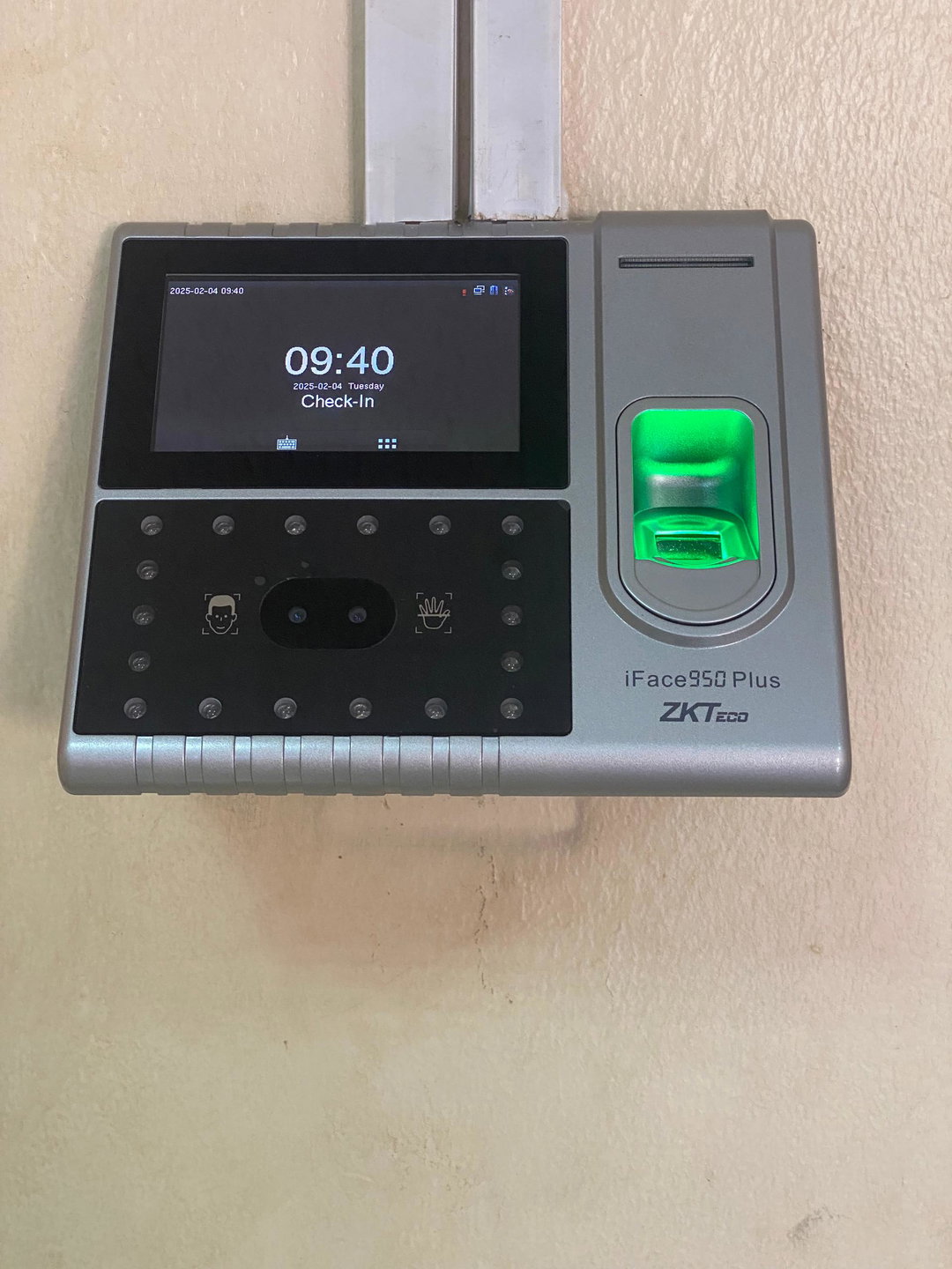Time and attendance installation