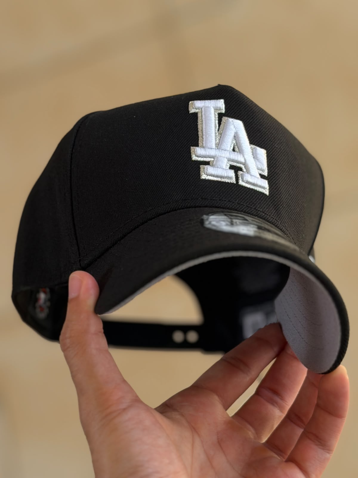 9FORTY A-Frame - LA Dodgers Metallic Logo Black_0