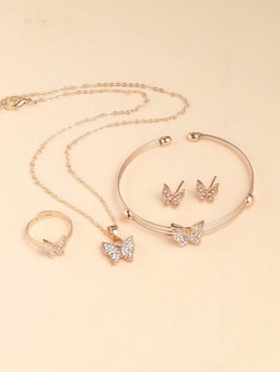 All heart necklace set