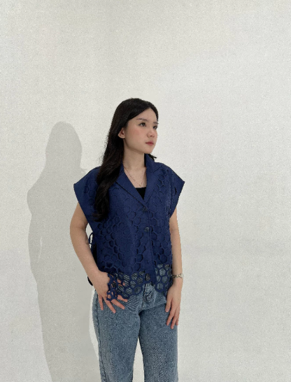 Elana Vest_6