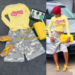 Complete set (top, jean, bag, and slippers)