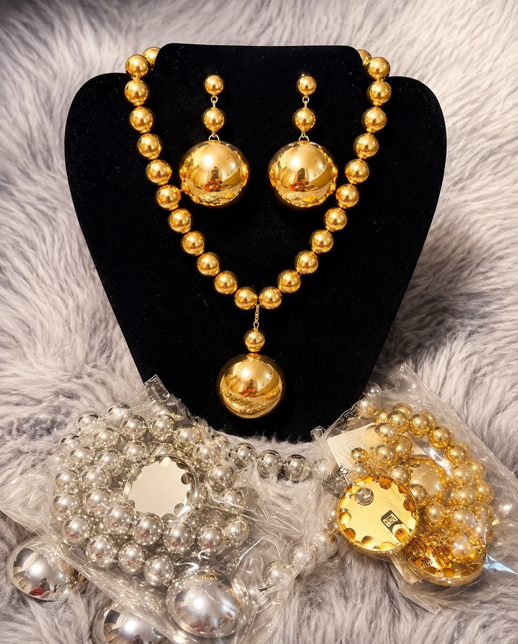 โจ Parure Boules Dorรฉes โ รlรฉgance & Intemporalitรฉ โจ