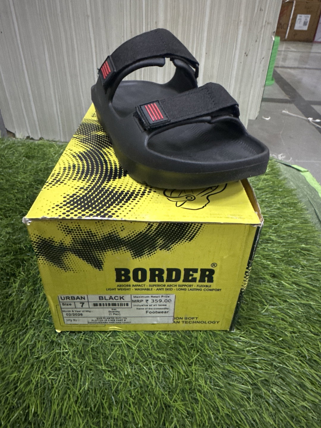 Border urban blk 7”10