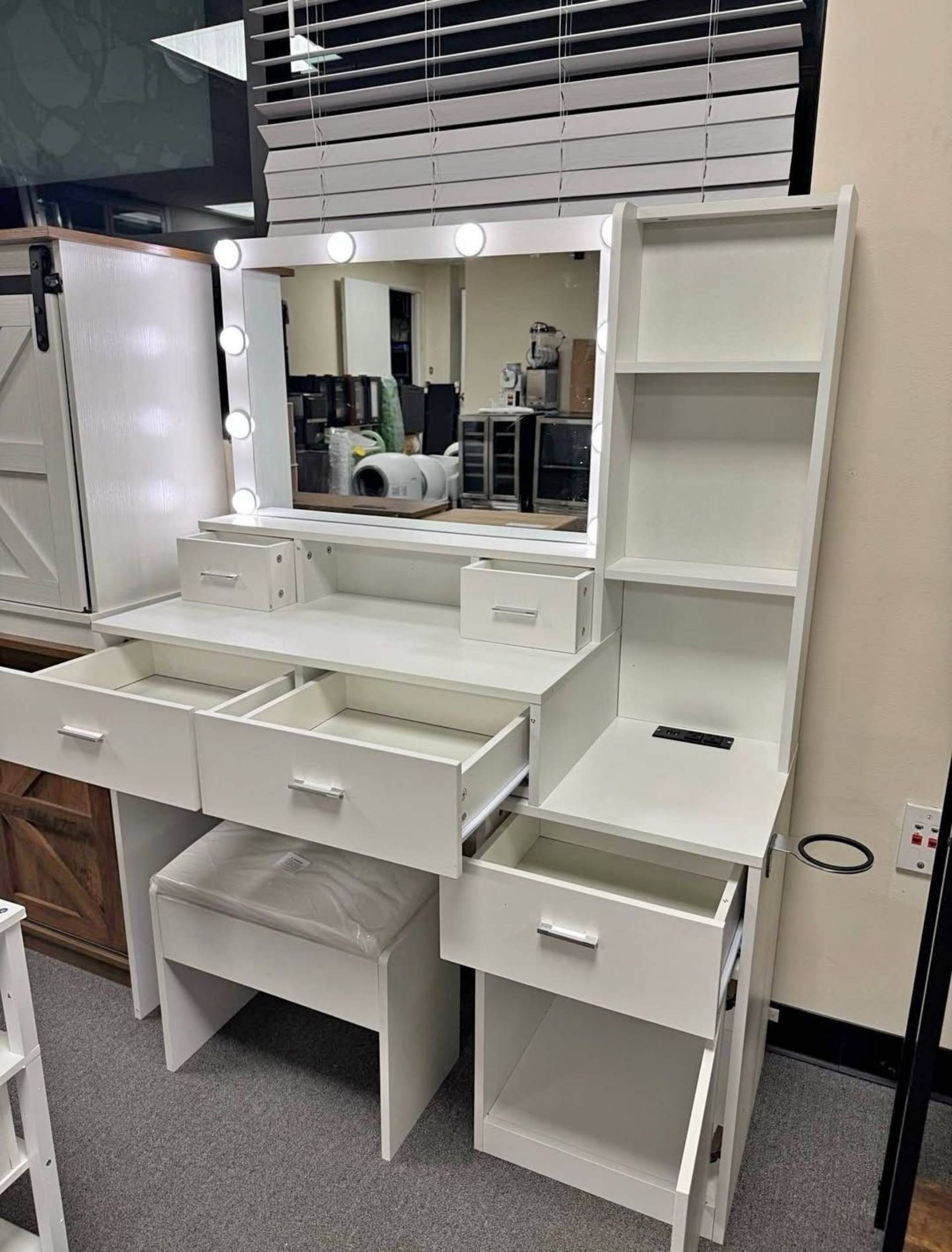 VANITY TABLE x STOOL (ALL WHITE)_0
