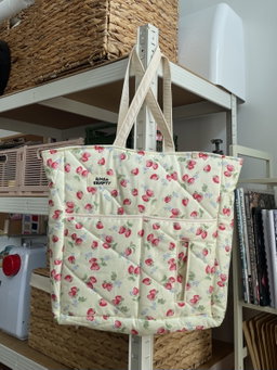 Lucy Totebag - Strawberry