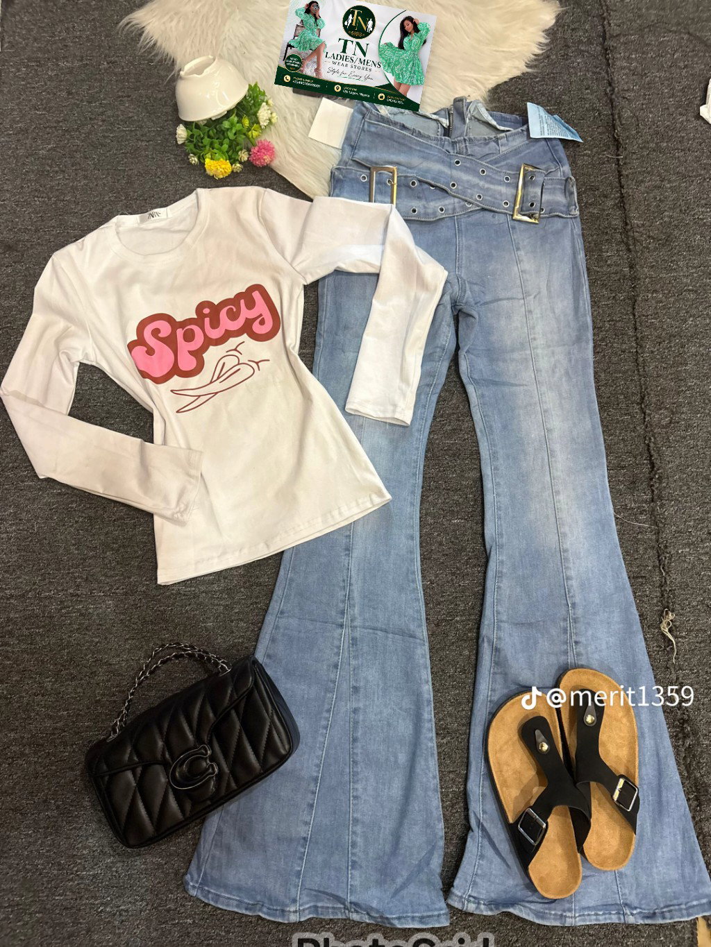 Complete set (top, jean, bag, and slippers)_10