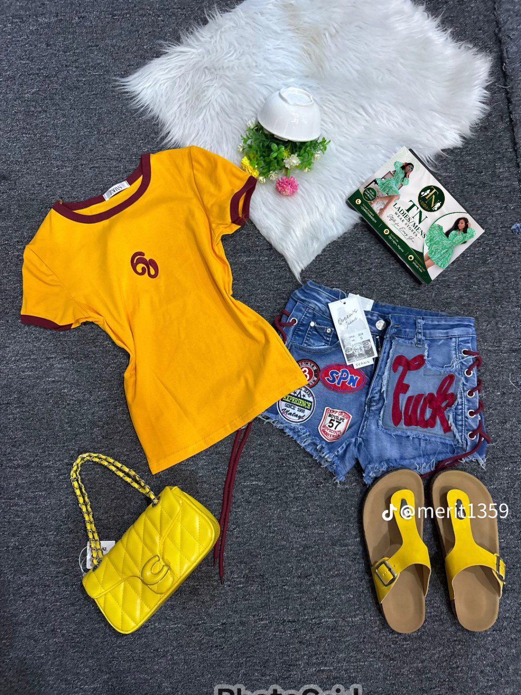 Complete set (top, jean, bag, and slippers)_20