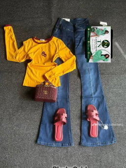 Complete set (top, jean, bag, and slippers)