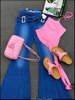 Complete set (top, jean, bag, and slippers)