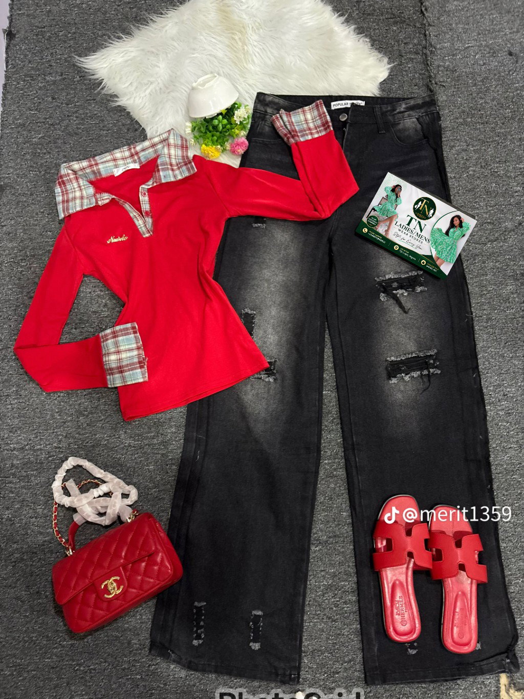 Complete set (top, jean, bag, and slippers)_9
