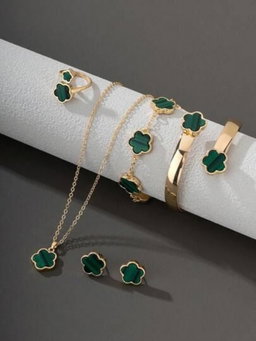 Five leaf Necklace set