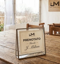 PRENOTA IL TAVOLO