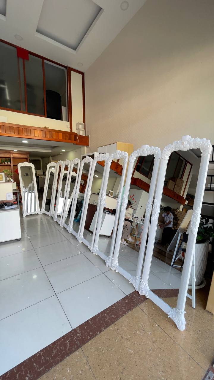កញ្ចក់ស៊ុមជ័រ_1