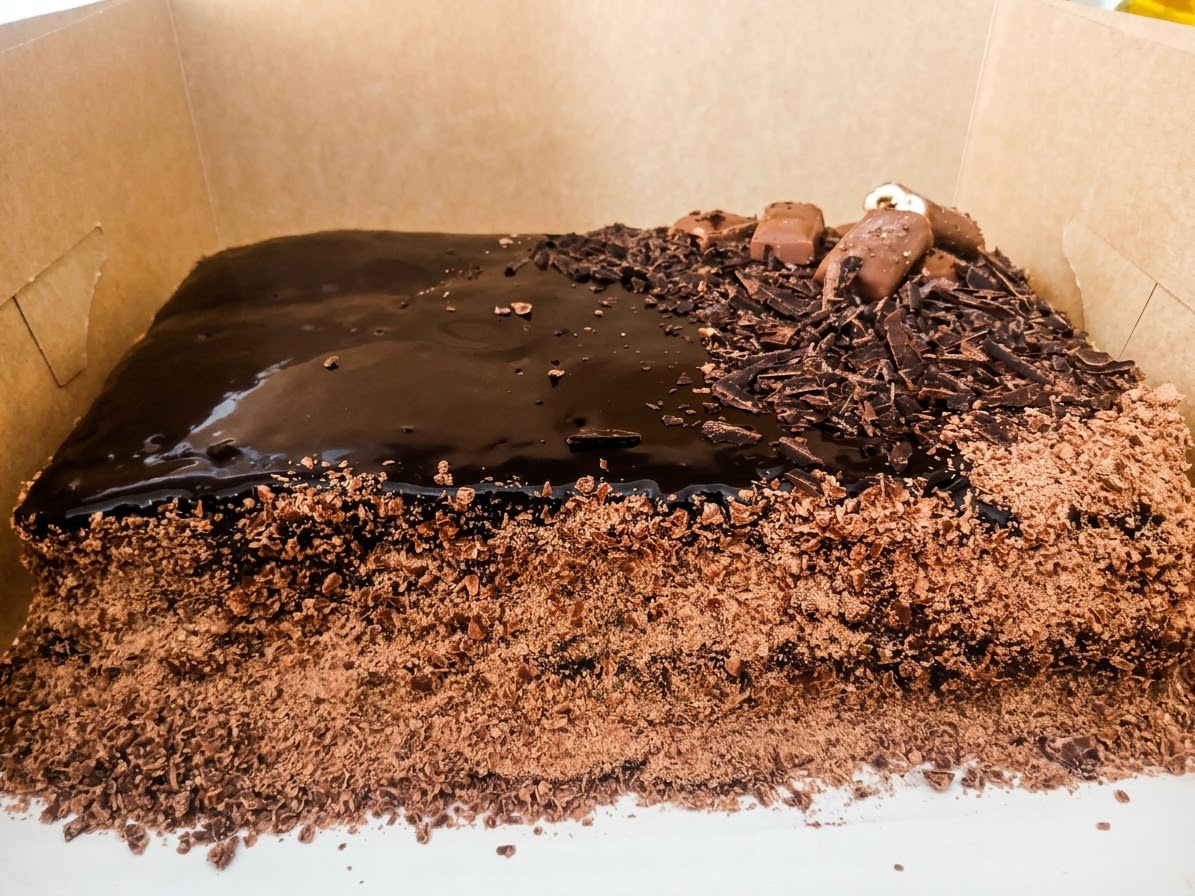 Full sheet or rectangular cake _0