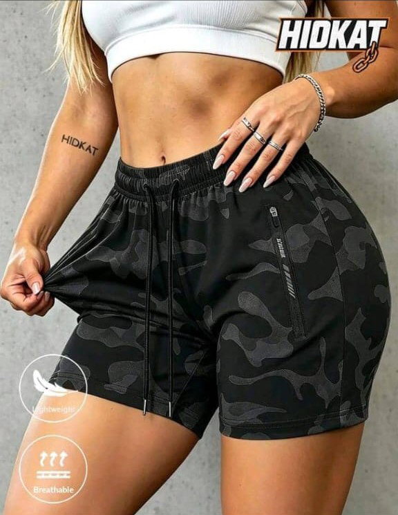 Black Shorts Hidkat