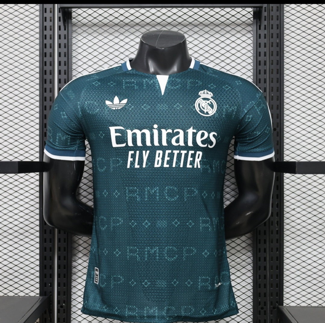 Maillot third du Real Madrid