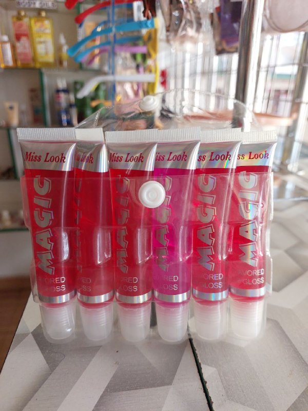 Miss Look Magic Flavoured Lipgloss_0