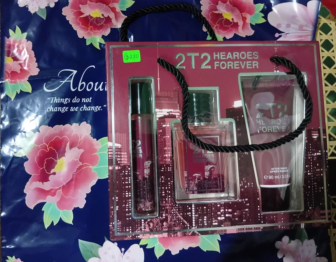 Set perfume