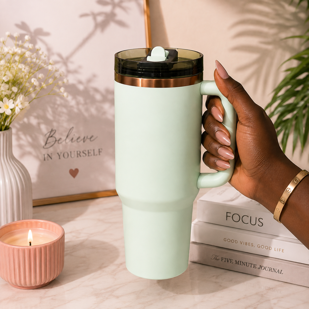 TUMBLER 1.18 LITRE AVEC COUVERCLE ANTI FUITE VERT D’EAU