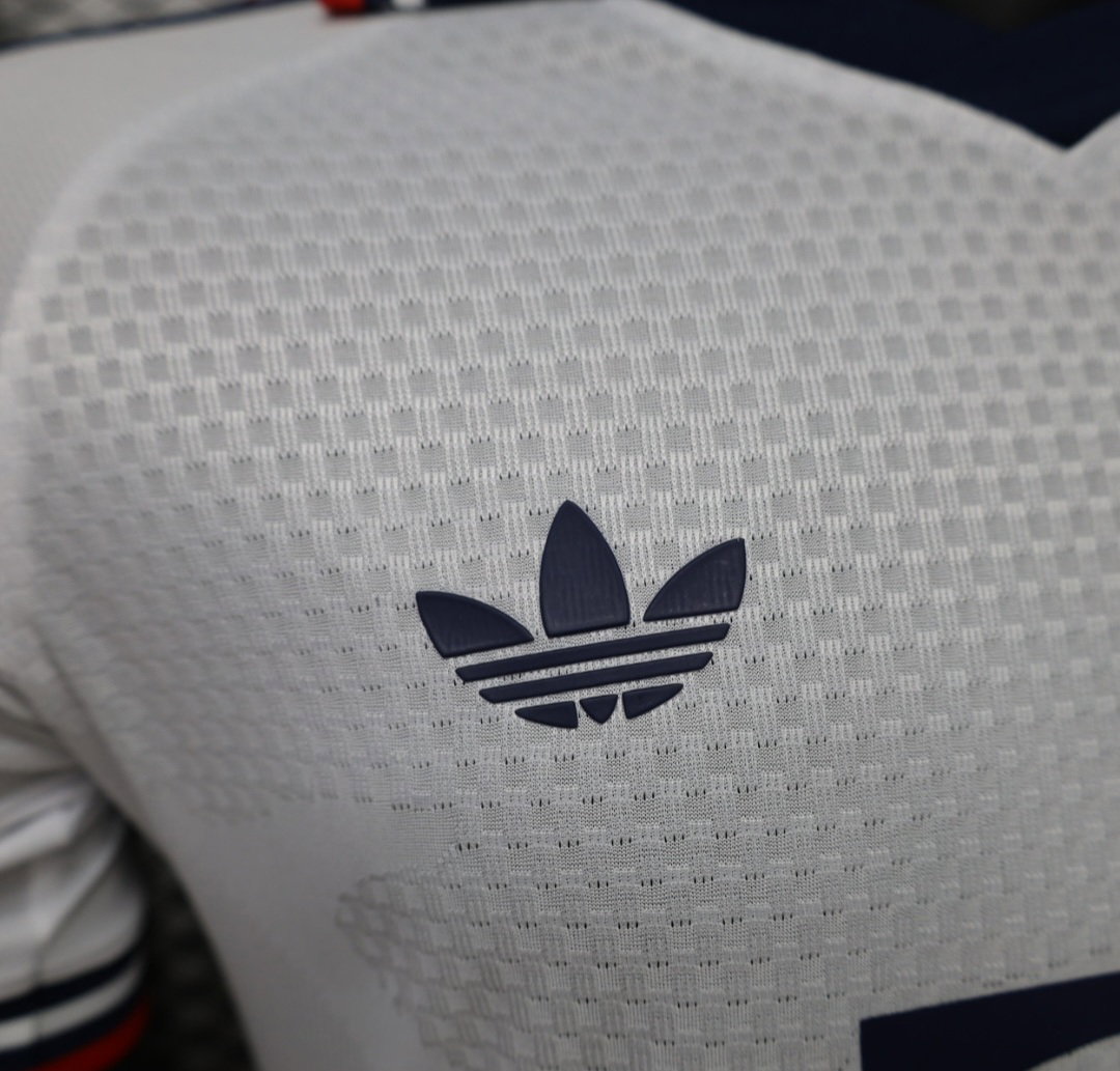Maillot extérieur du Bayern Munich_4