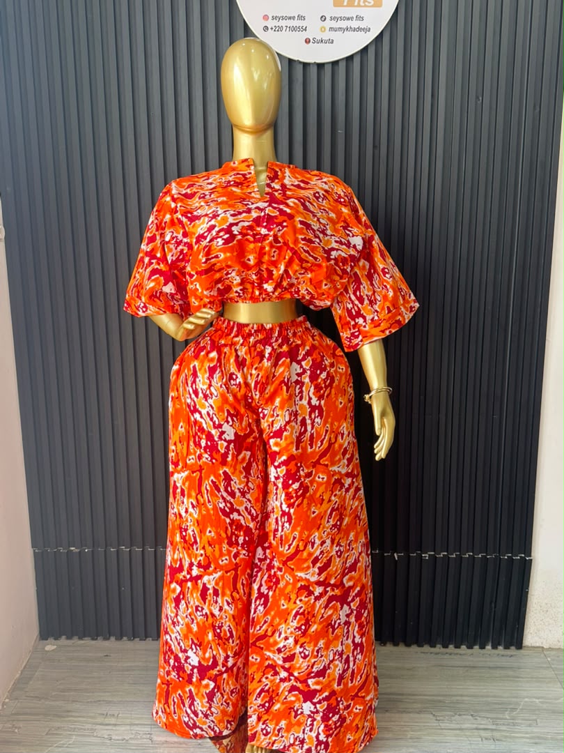Orange Marble Crop Top & Wide-Leg Pant Set_0