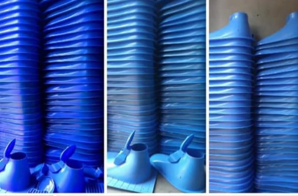 Sato toilet pan
