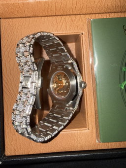 Reloj de Moissanita (Rosado) 