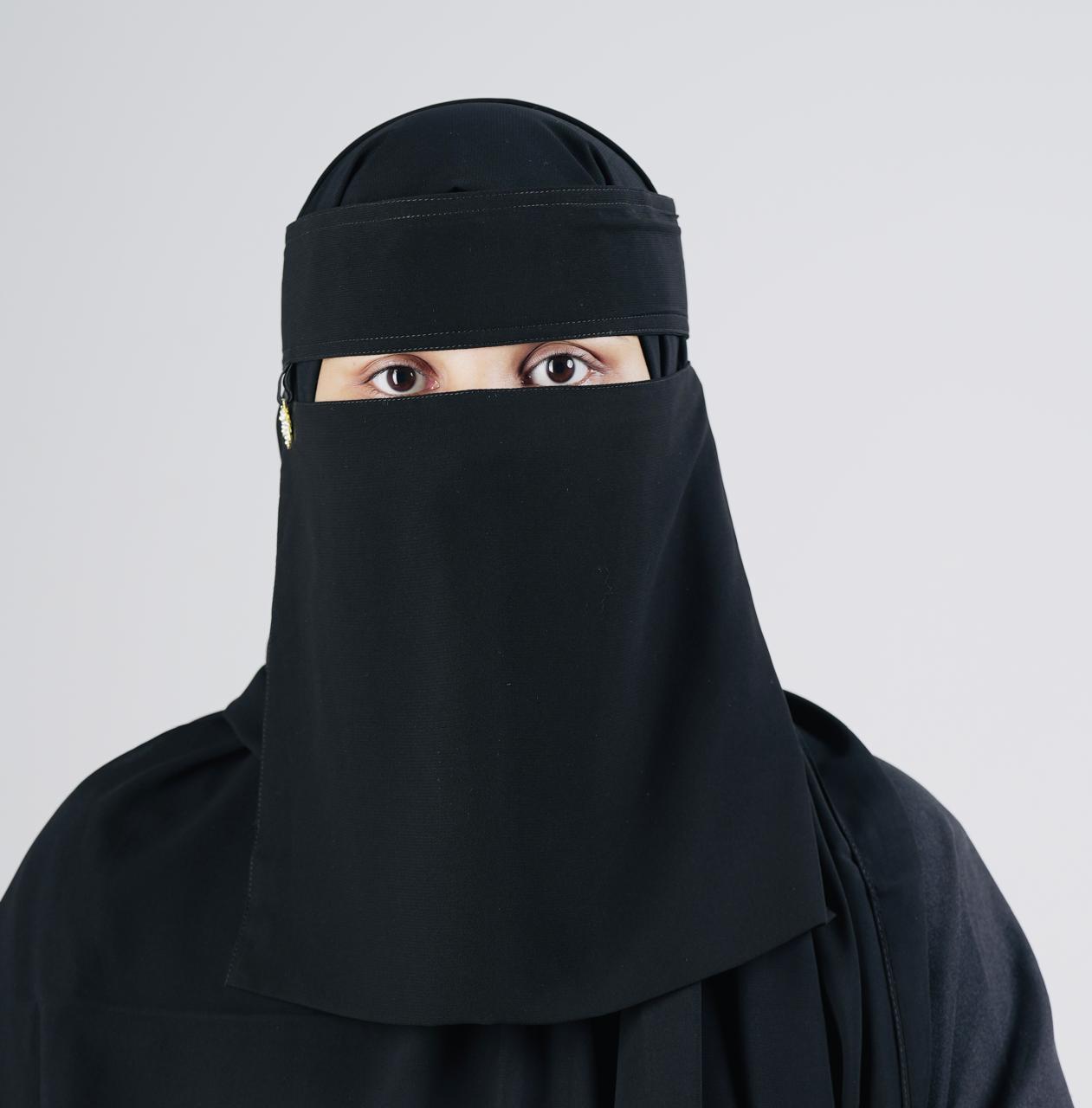 Liara Medium Niqab with Leaf Locket – 10 Inch Length_1