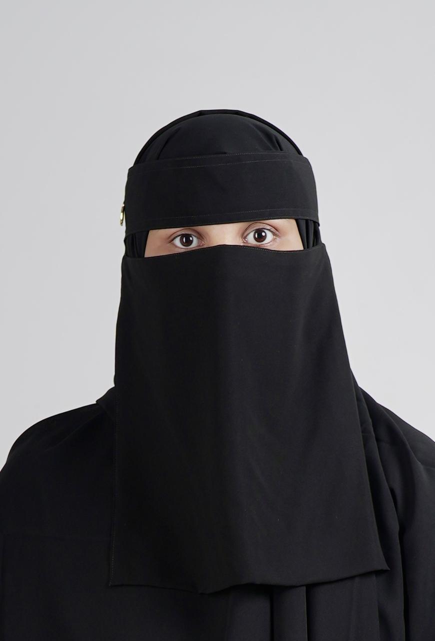 Liara Large Niqab with Round Locket – 11 Inch Length_4